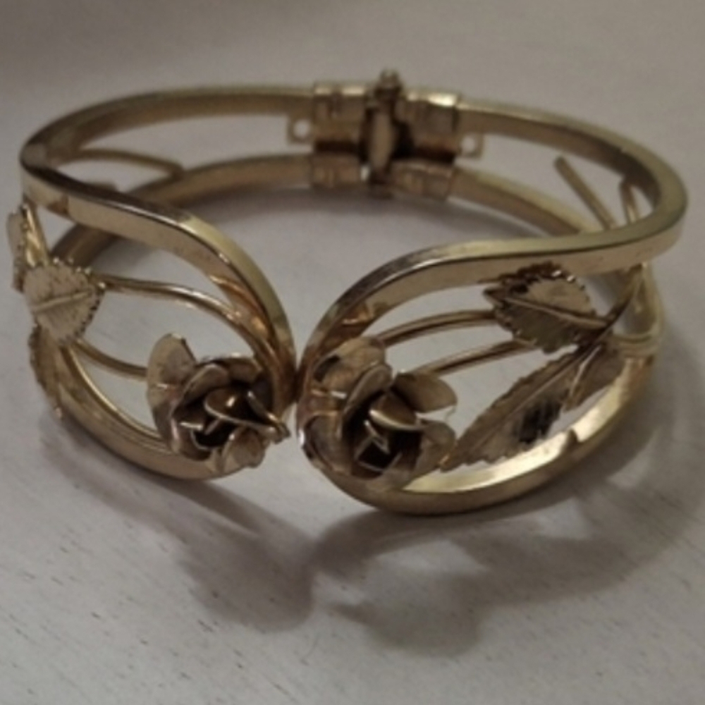 Giovanni Rose Bracelet